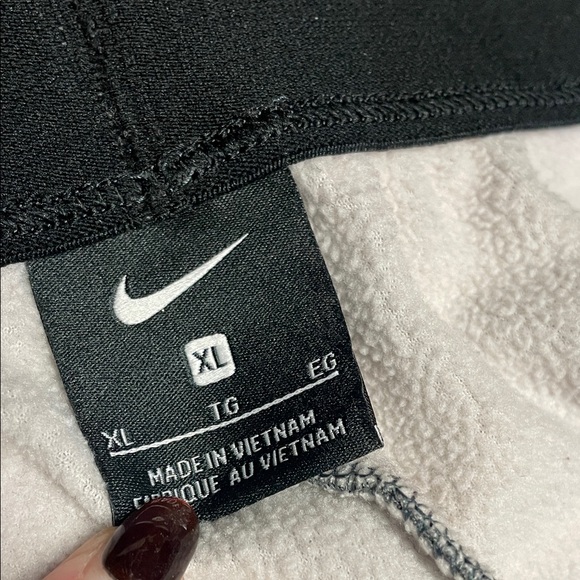 Nike XL Gray Sweatpants - Picture 2 of 11